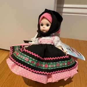 New in Box, Madame Alexander Doll, Yugoslavia, #589, 8" Tall